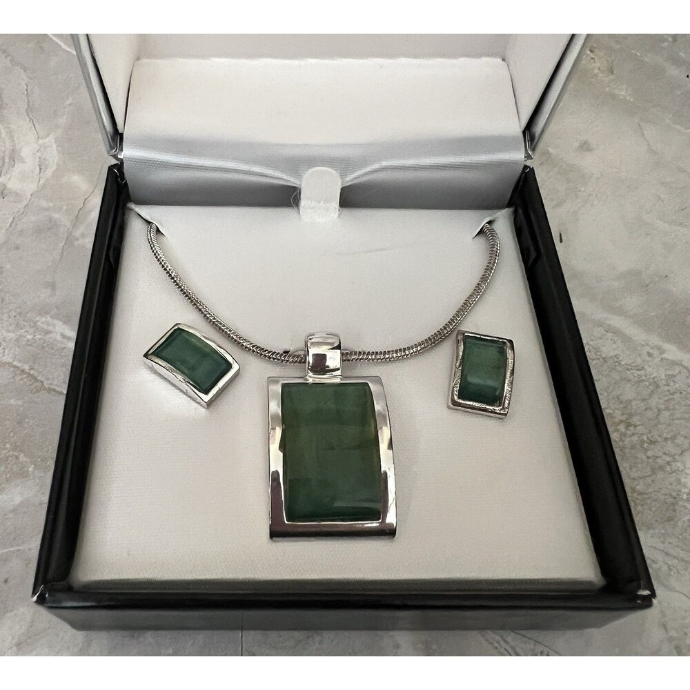 Vtg 90's East 5th Pendant And Post Earrings Set Green and Silver New in Box - Picture 2 of 6